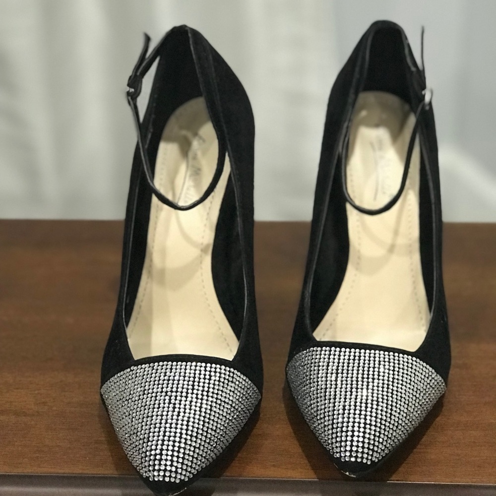 Anne Michelle black seude rhinestone shoe - Picture 2 of 9